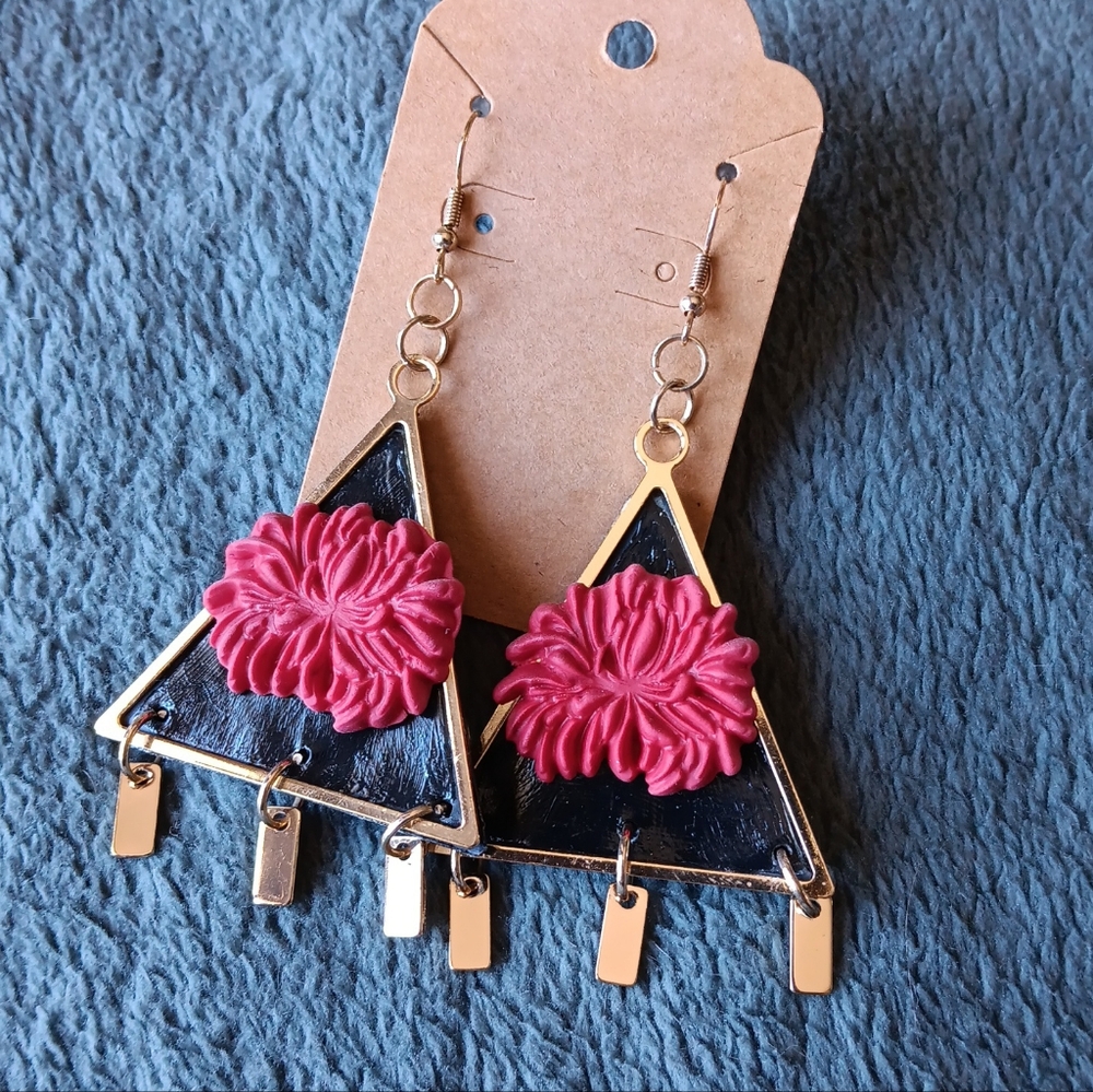 Floral polymer dangle earrings